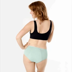 Period Panty - LENE Hipster - Salbei -Bodyaware Shop 241007 LENEsage Back f9a1fbb7 6f6f 4549 9b4f 60a53377dba9 1