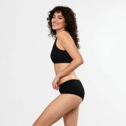 Period Panty - LENE Hipster - Schwarz -Bodyaware Shop Lene 2024 side 8d72f3eb beea 49fa b786 468048df55ca 1