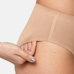 Period Panty - NOLA Seamless - Super Strong - Karamell -Bodyaware Shop NOLA caramel detail